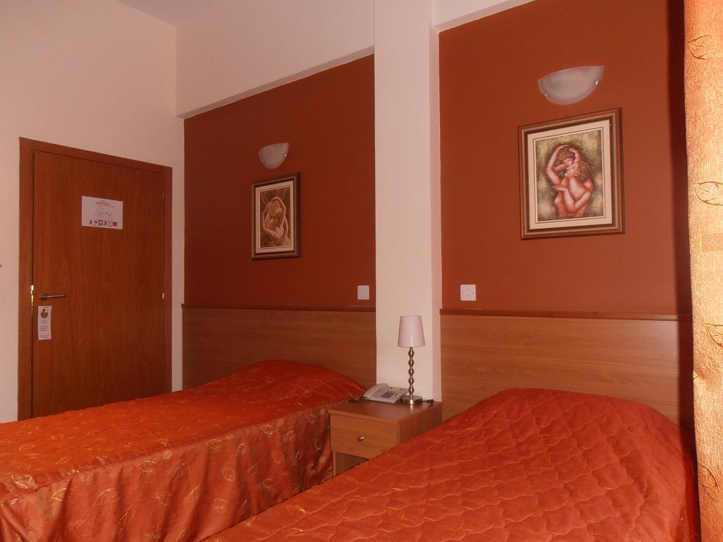 Crown Inn Hotel Nicosia Buitenkant foto