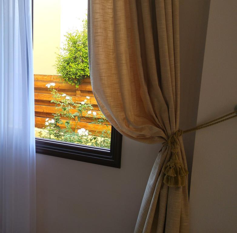 Crown Inn Hotel Nicosia Buitenkant foto
