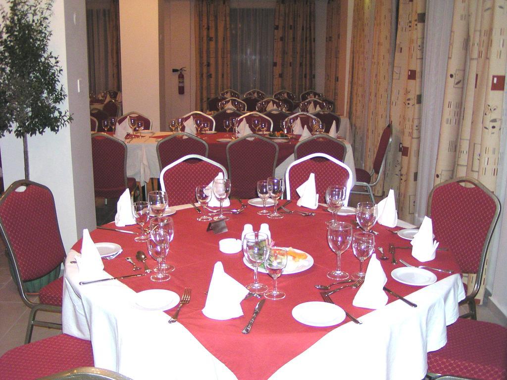 Crown Inn Hotel Nicosia Buitenkant foto